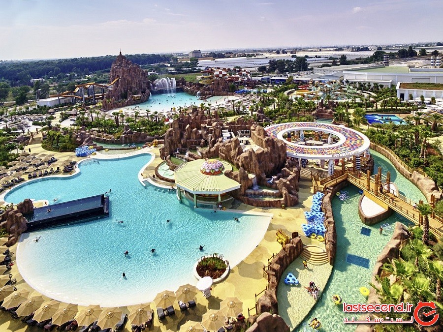 Water-Park-of-The-Land-Of-Legends-Kingdom-Hotel-1.jpg