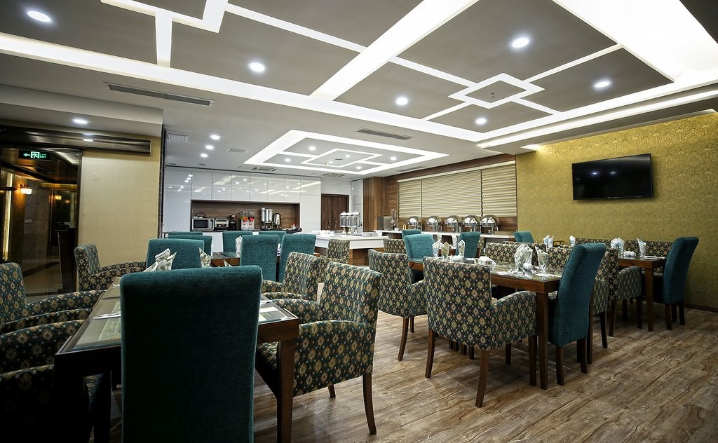 Katibeh Hotel (10).jpg