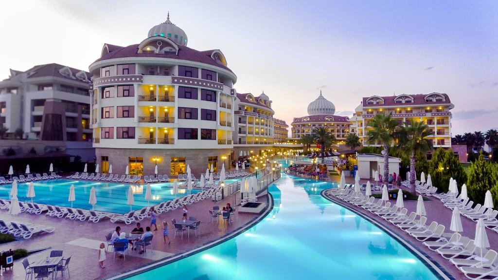 kirman-belazure-resort-&-spa (2).jpg