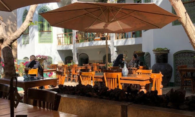 Emarat Namakdan Cafe (2).JPG
