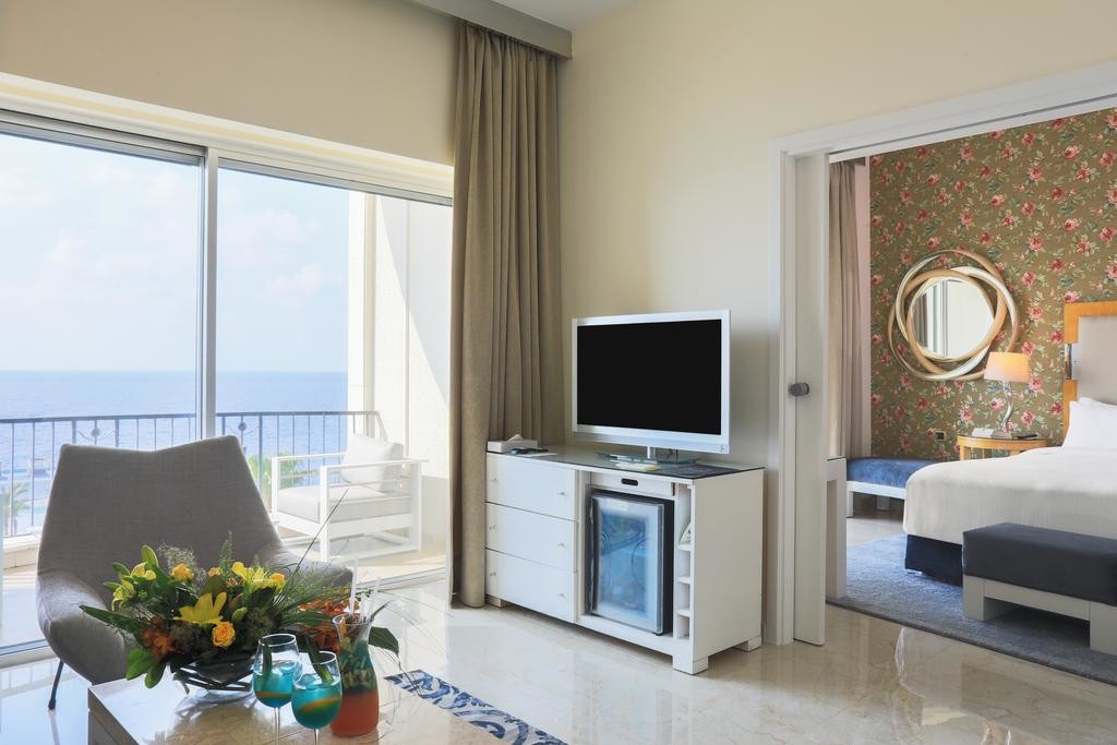 riviera-hotel-beirut (18).jpg