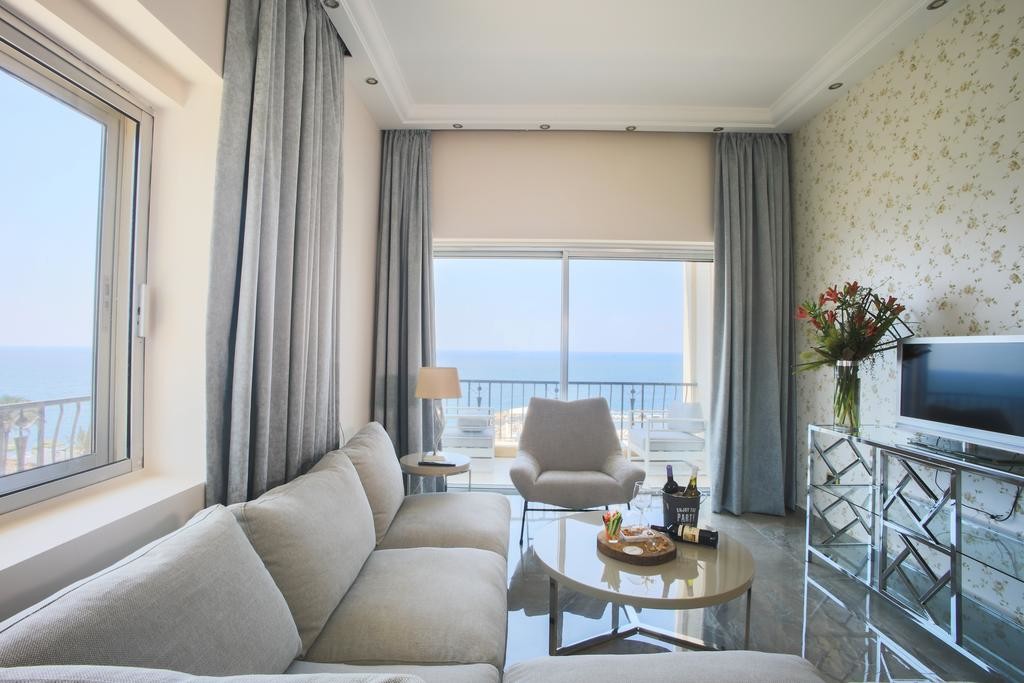 riviera-hotel-beirut (20).jpg