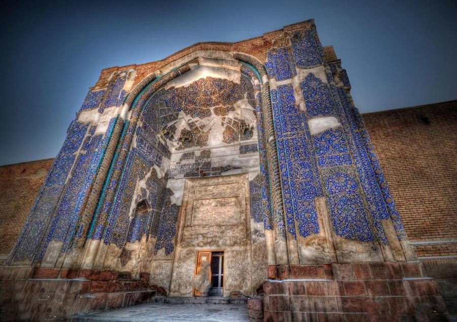 مسجد کبود، قصه هزار و یک شب تبریز