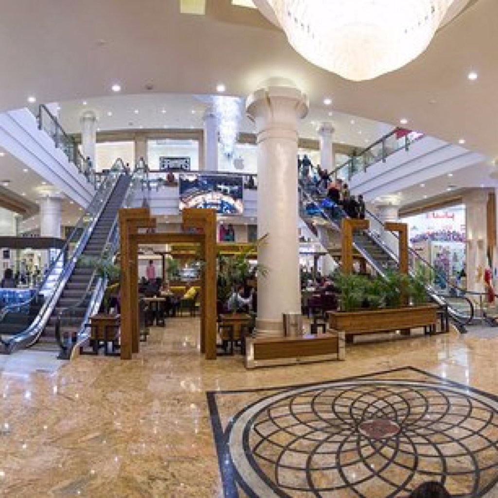 Roya Mall (1).jpg