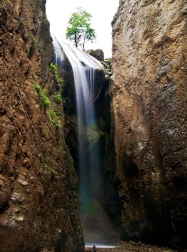 Veresk Waterfall (1).jpg
