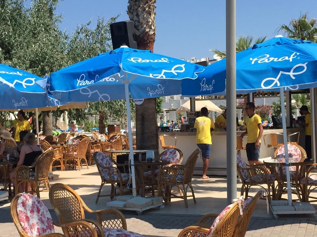 Nagi Beach Hotel (9).jpg