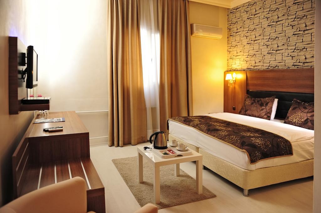 Tanik Hotel (14).jpg
