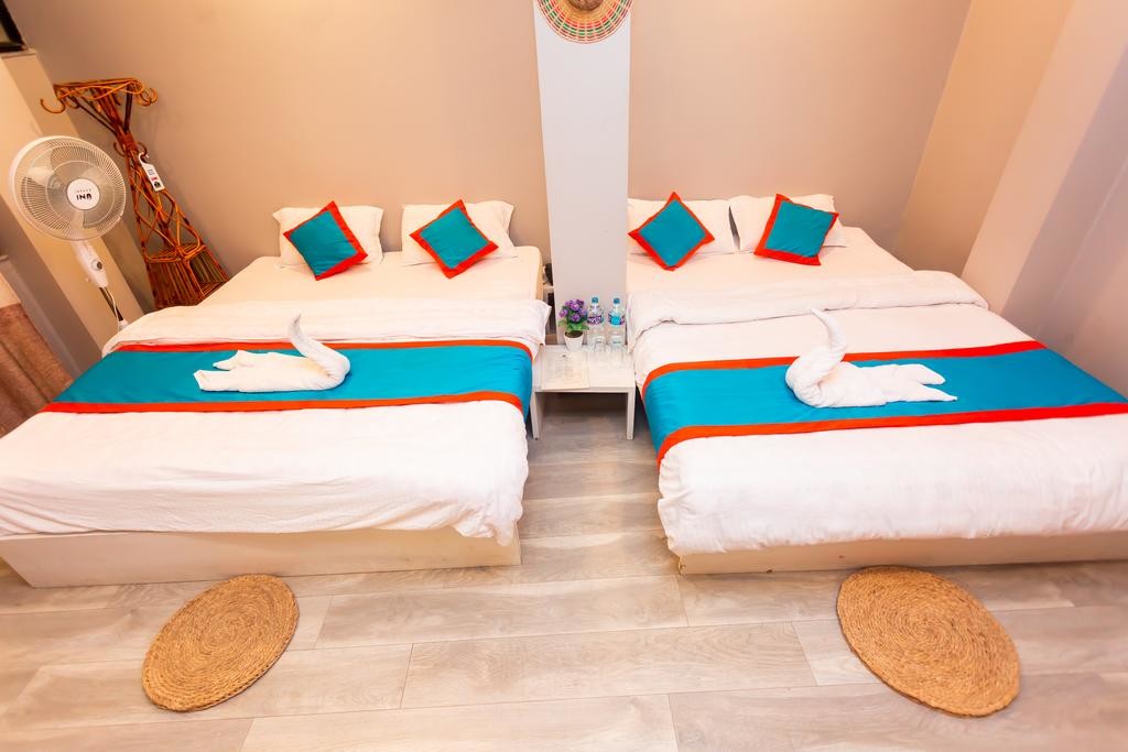 8848 Hostel (11).jpg