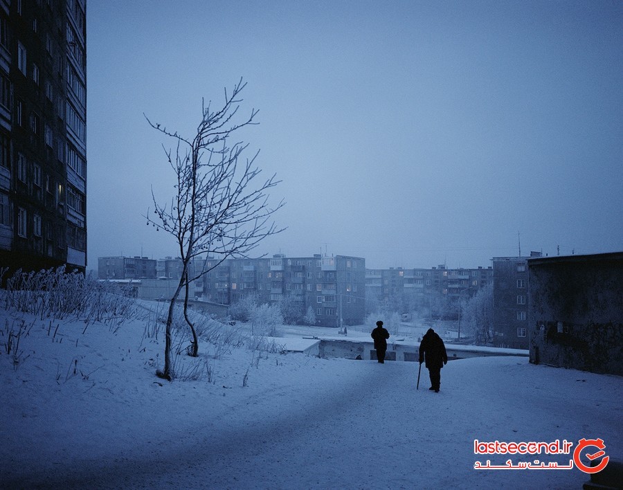 عکاسی ماجراجویانه در هوای سرد و تاریک شهرهای قطبی روسیه!