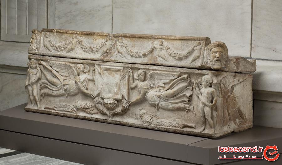 سارکوفاگوس (تابوت) حیرت‌آور رومی که در مرکز پررفت‌وآمد شهر لندن یافت شد