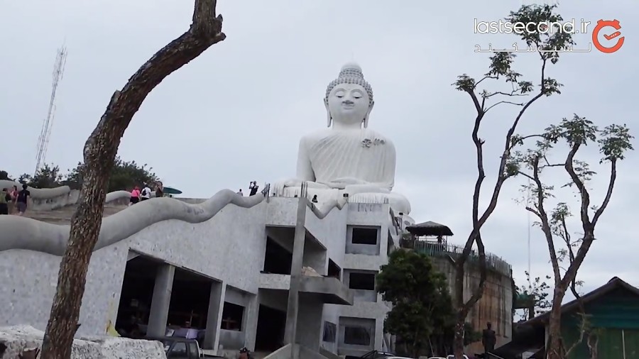 مجسمه زیبا و و ویوپوینت بودای بزرگ