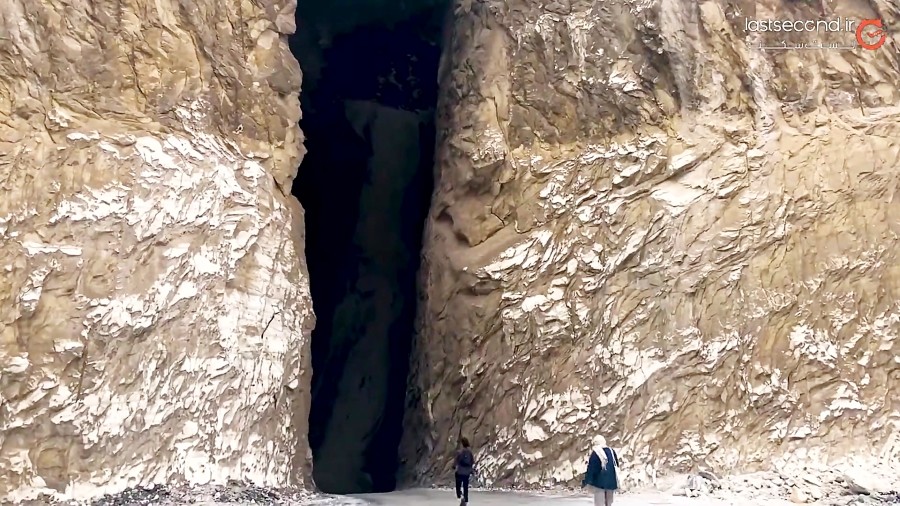 سفر به غار غول های نمکی گرمسار!