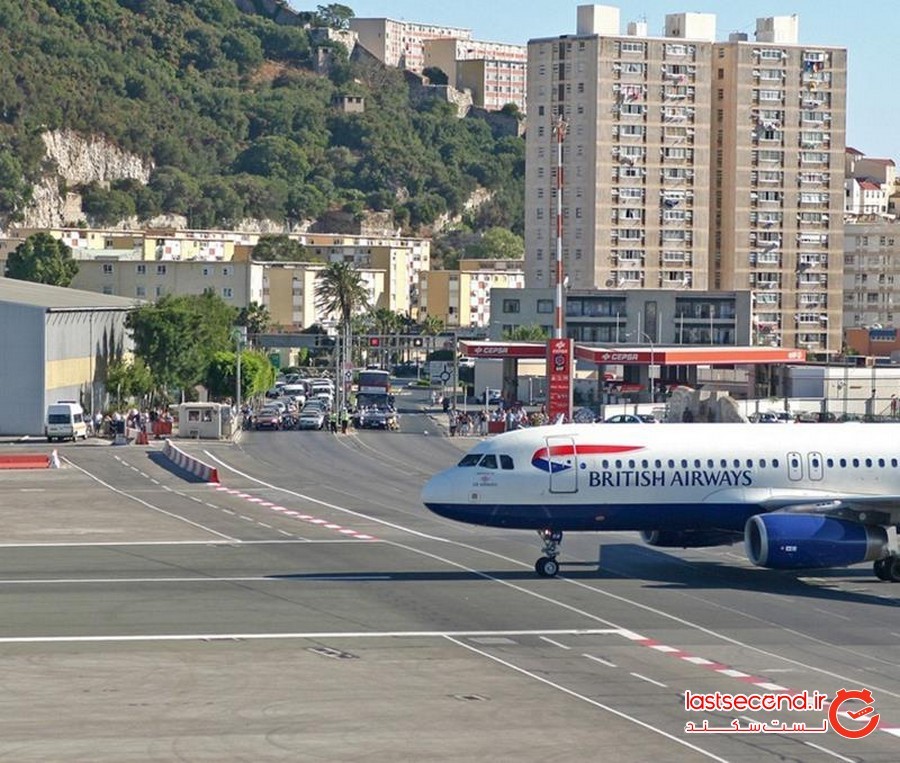 فرودگاه بین المللی جبل الطارق، جبل الطارق