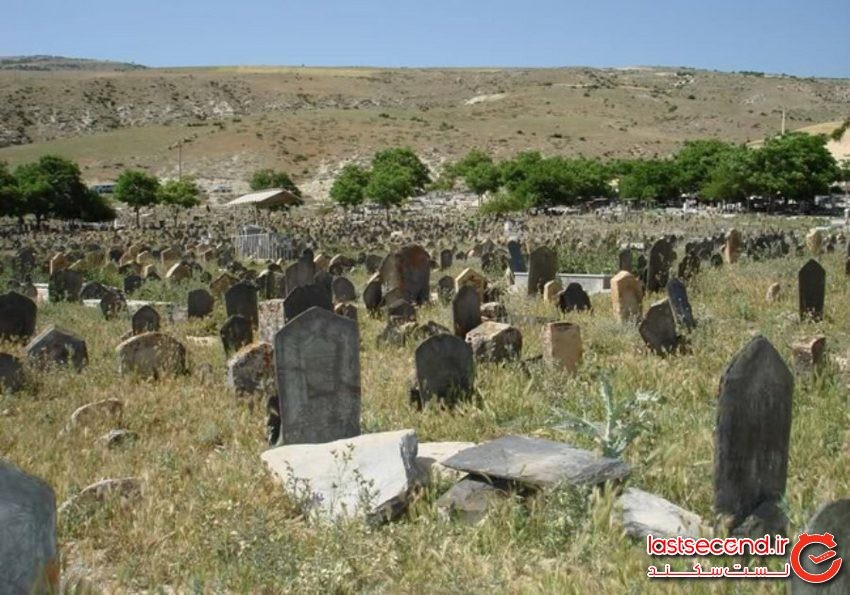 قبرستان تاریخی سفیدچاه مازندران
