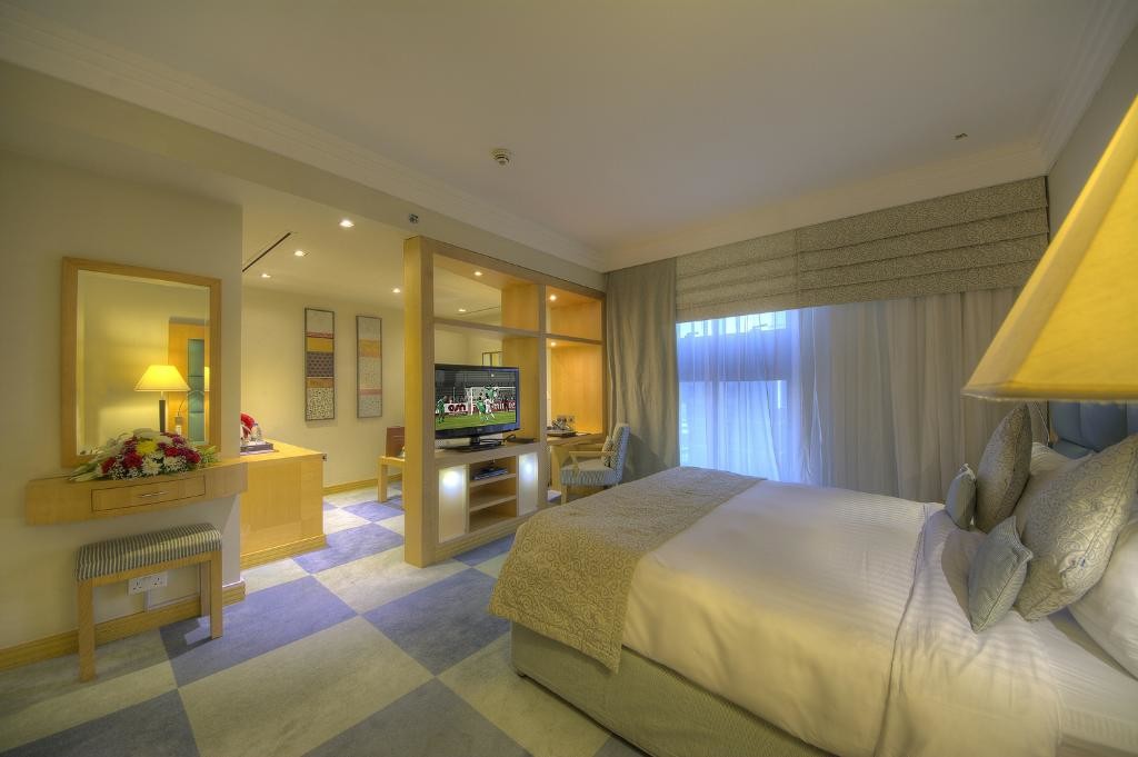 raintree-hotel-dubai (6).jpg