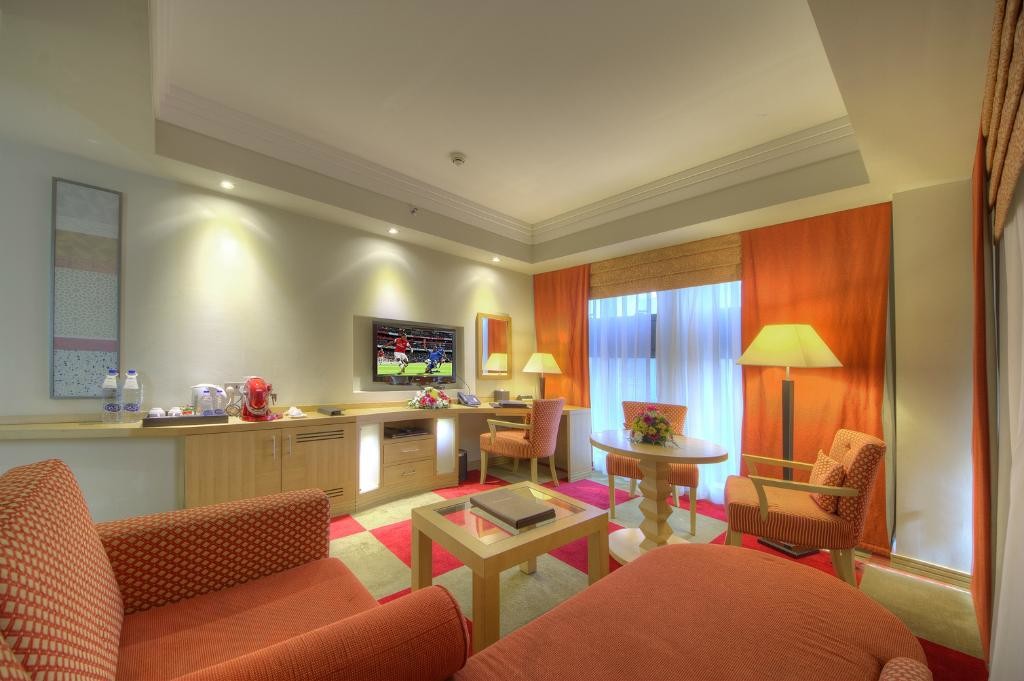 raintree-hotel-dubai (4).jpg
