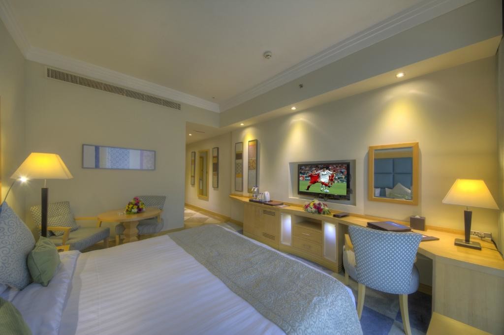 raintree-hotel-dubai (2).jpg