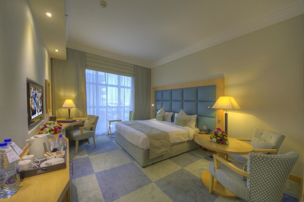 raintree-hotel-dubai (1).jpg