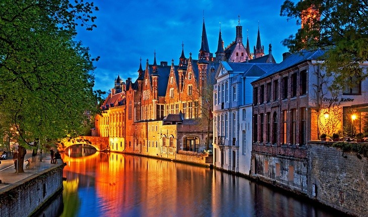 راهنمای سفر به آمستردام و کارهایی که باید انجام داد