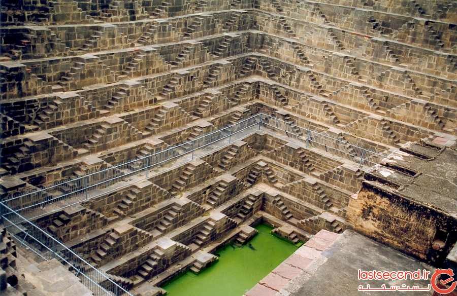 چاه پله‌های باستانی هند