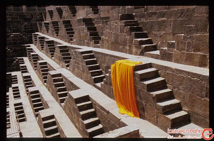 چاه پله‌های باستانی هند
