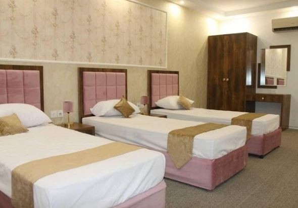 Takhti Hotel (2).JPG
