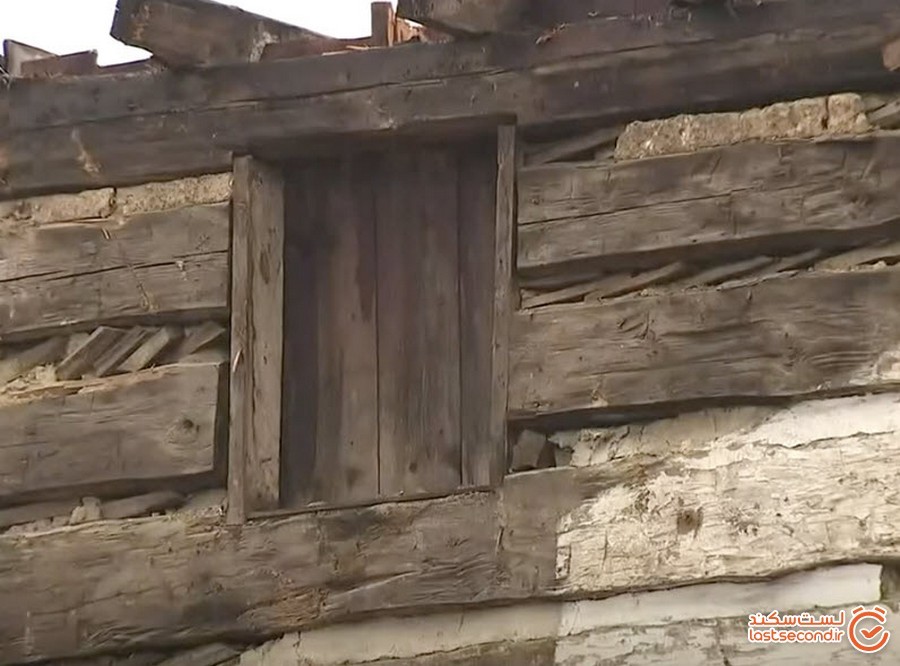 کلبه چوبی 200 ساله که بعد از تخریب کافه پیدا شد!