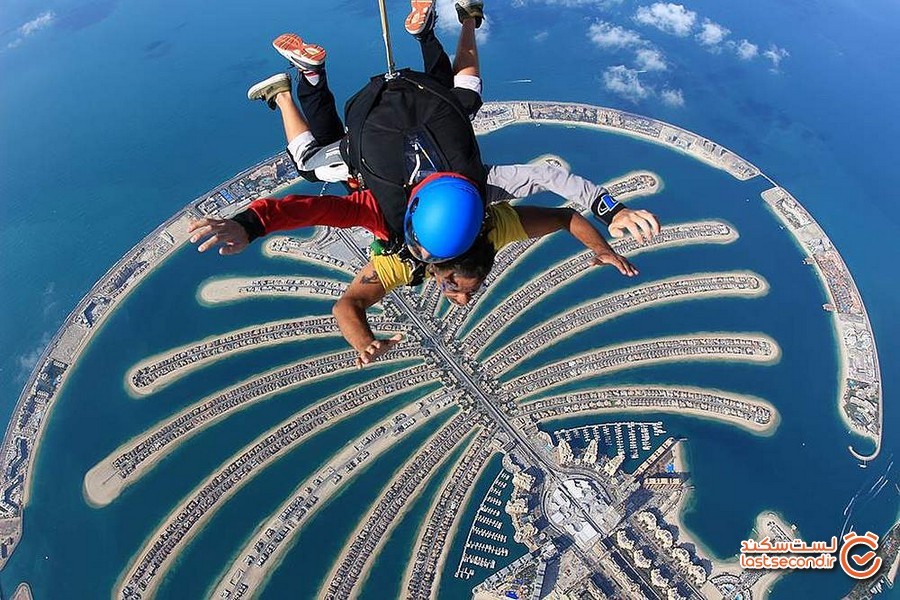 Tandem-skydiving-over-Dubai.jpg