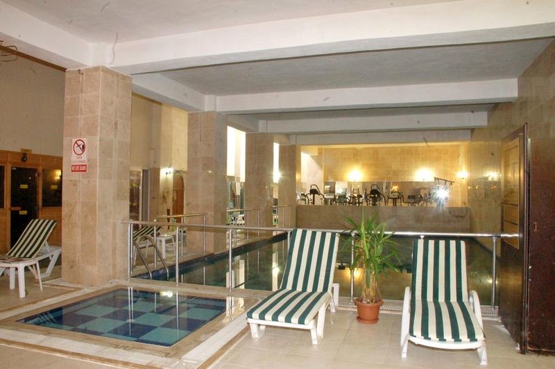 Arora Hotel - 03.jpg