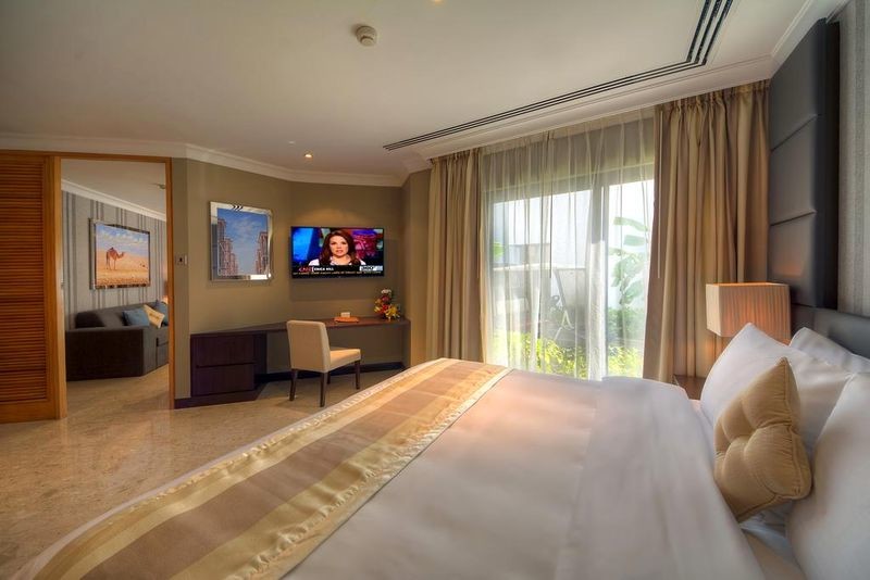 Dubai Marine Beach Resort and Spa - 01.jpg
