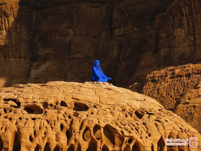 14 هنرمند یک صحرا در عربستان سعودی را به واحه هنر معاصر تبدیل کردند