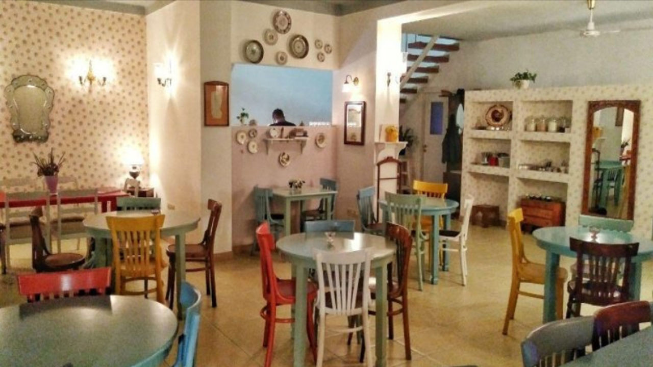 cafe etefagh.png
