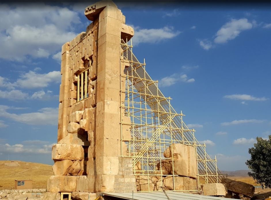 برج سنگی پاسارگاد (زندان سلیمان)