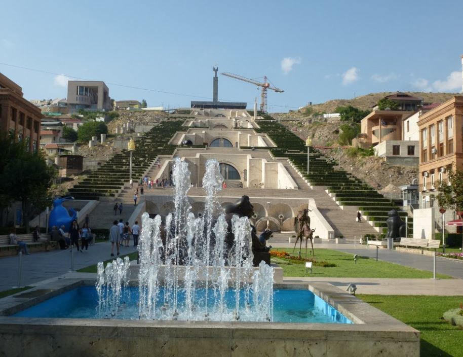 Yerevan Cascade (2).JPG