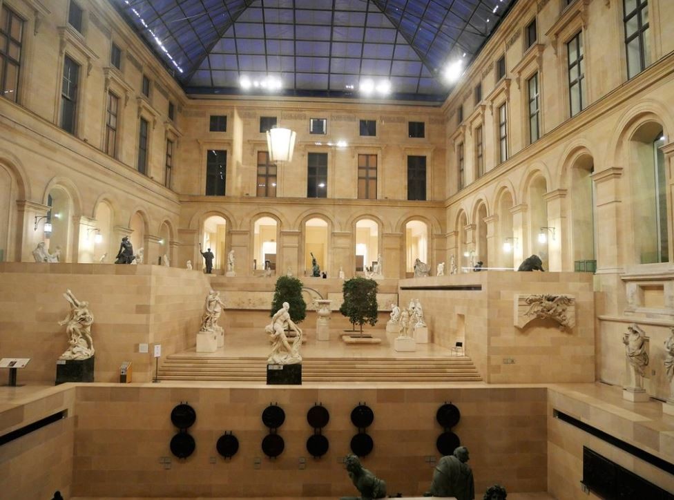 Louvre Museum (6).JPG