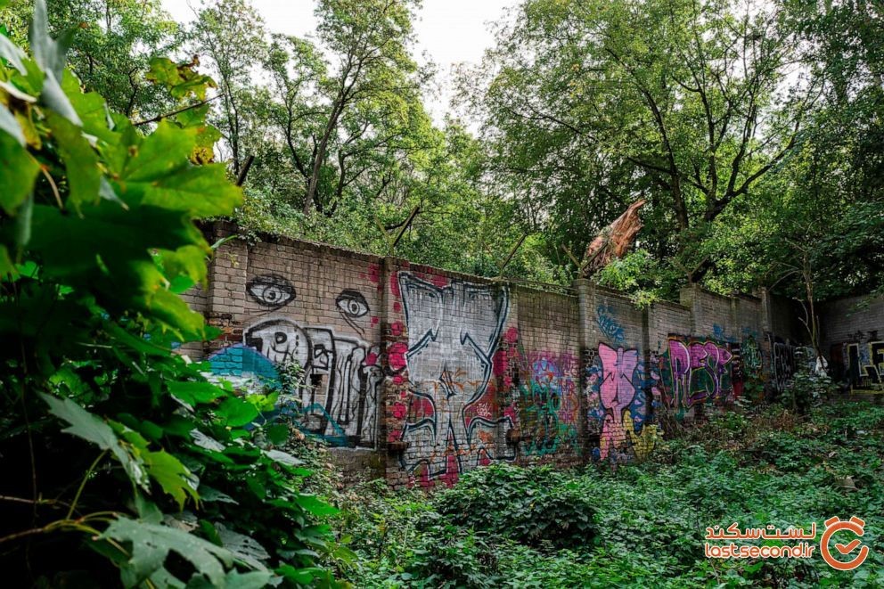 یکی از آخرین بخش‌های باقی مانده دیوار برلین برای آپارتمان‌ها تخریب شد.