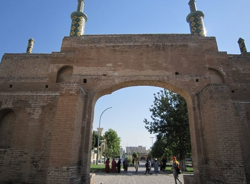 Darb-e Koushk Gate (3).JPG