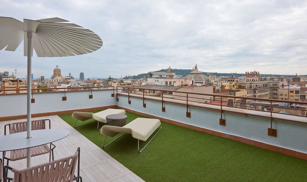 NH Collection Barcelona Gran Hotel Calderon (10).jpg