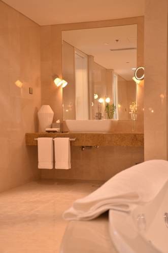 Hilton Doha (18).jpg