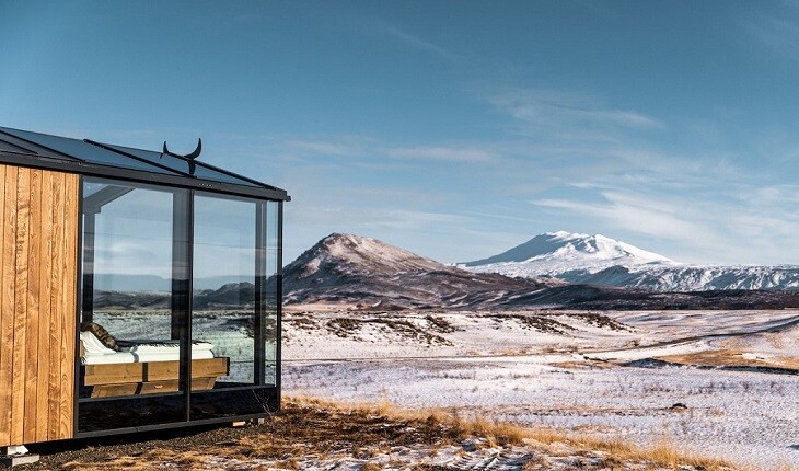 کابین ‌های شیشه ‌ای دنج حومه ایسلند و تجربه خیره شدن به ستاره ها!
