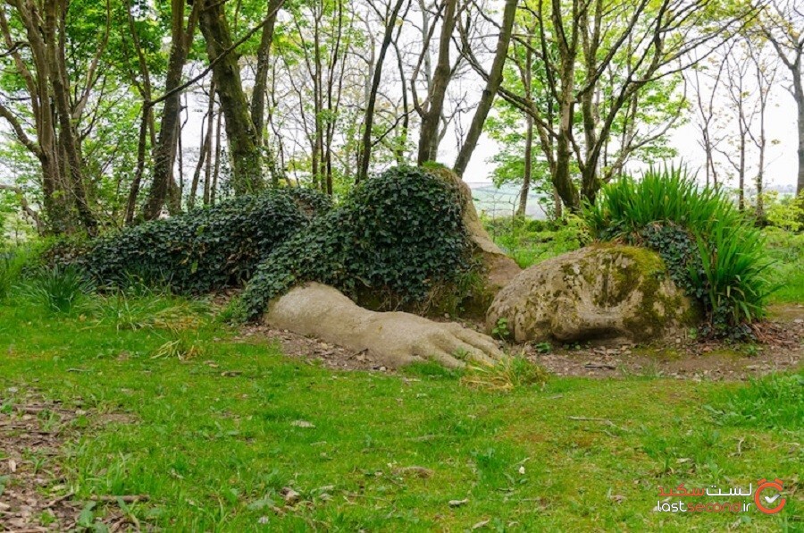 این باغ انگلیسی مجسمه‌هایی باورنکردنی دارد که همراه با تغییر فصول تغییر می‌کنند