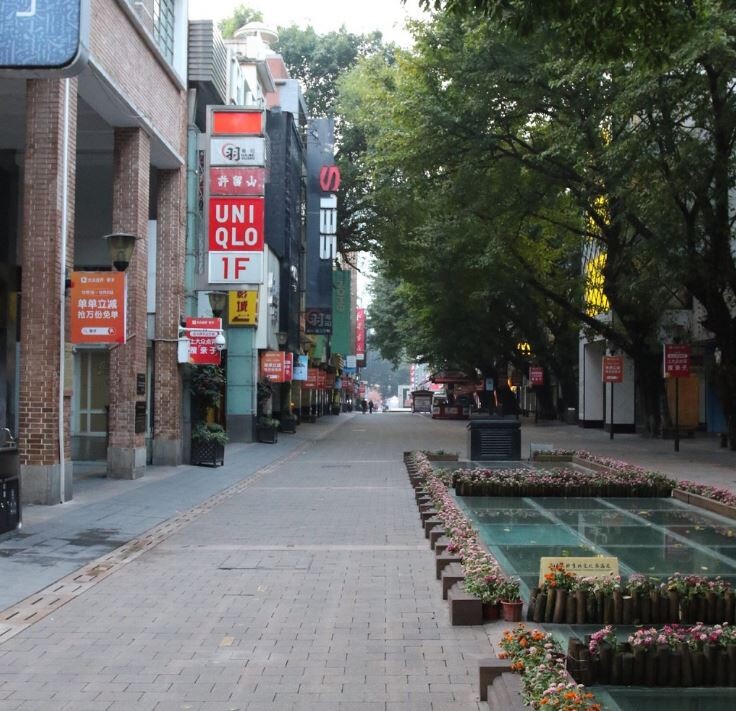 Beijing Road Shopping District (2).JPG