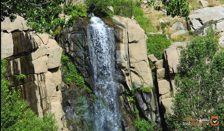 آبشار گنجنامه.jpg