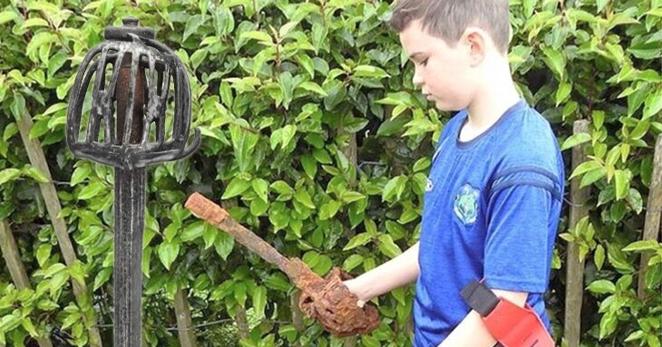 یک کودک ده ساله در ایرلند، شمشیر قرن هجدهمی را کشف کرد!