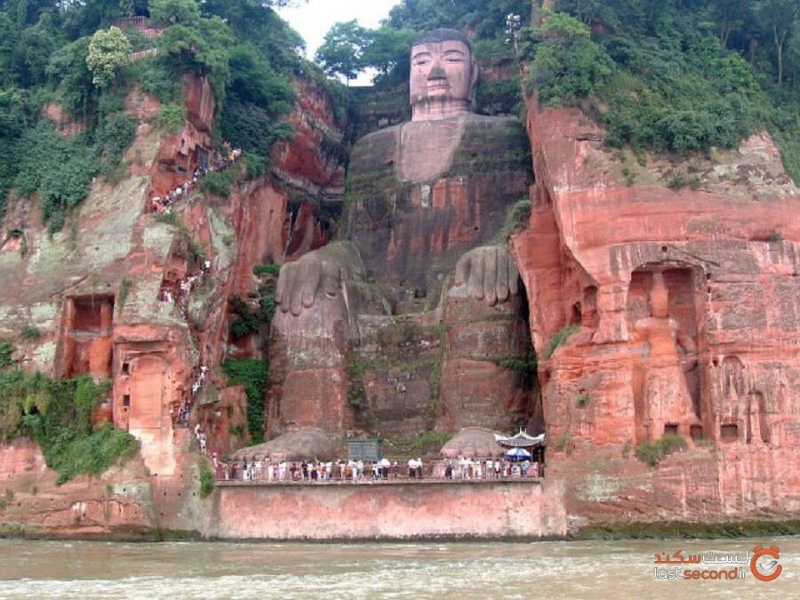 بزرگ‌ترین پیکره سنگی بودا جهان در چین تا حدودی توسط سیل غرق‌شده است