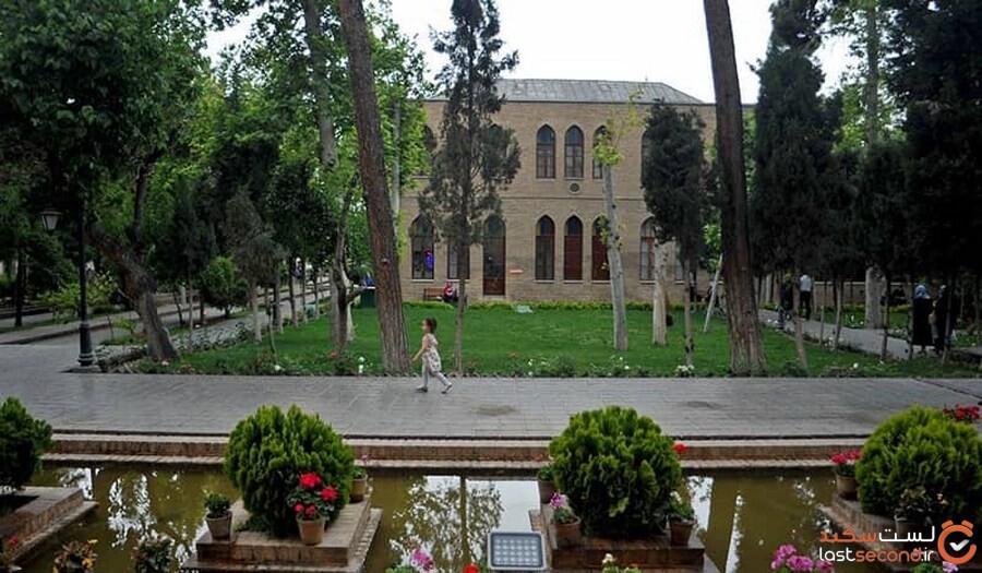 کاخ نگارستان
