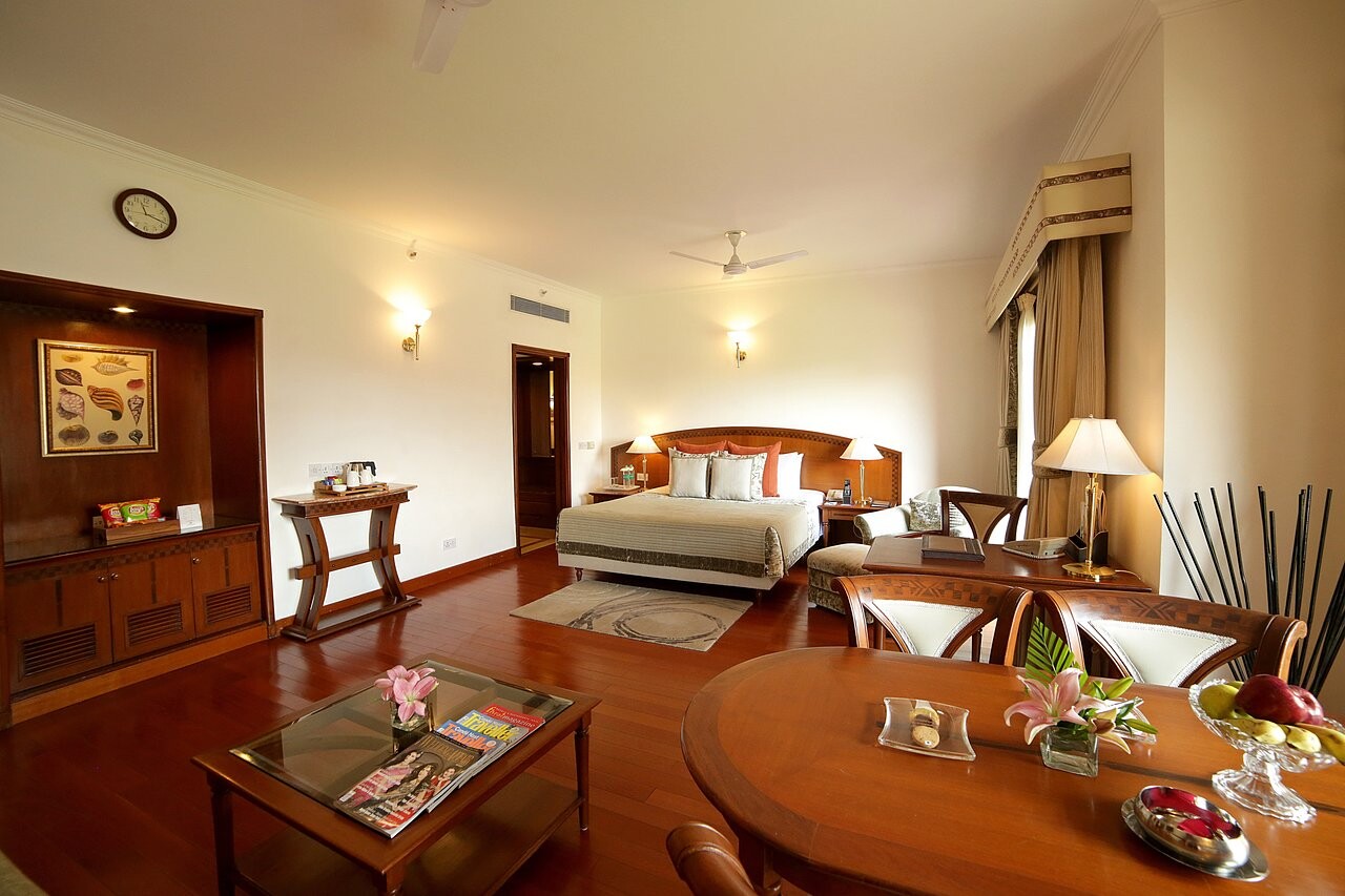 Jaypee Palace Hotel & Convention Centre Agra (1).jpg