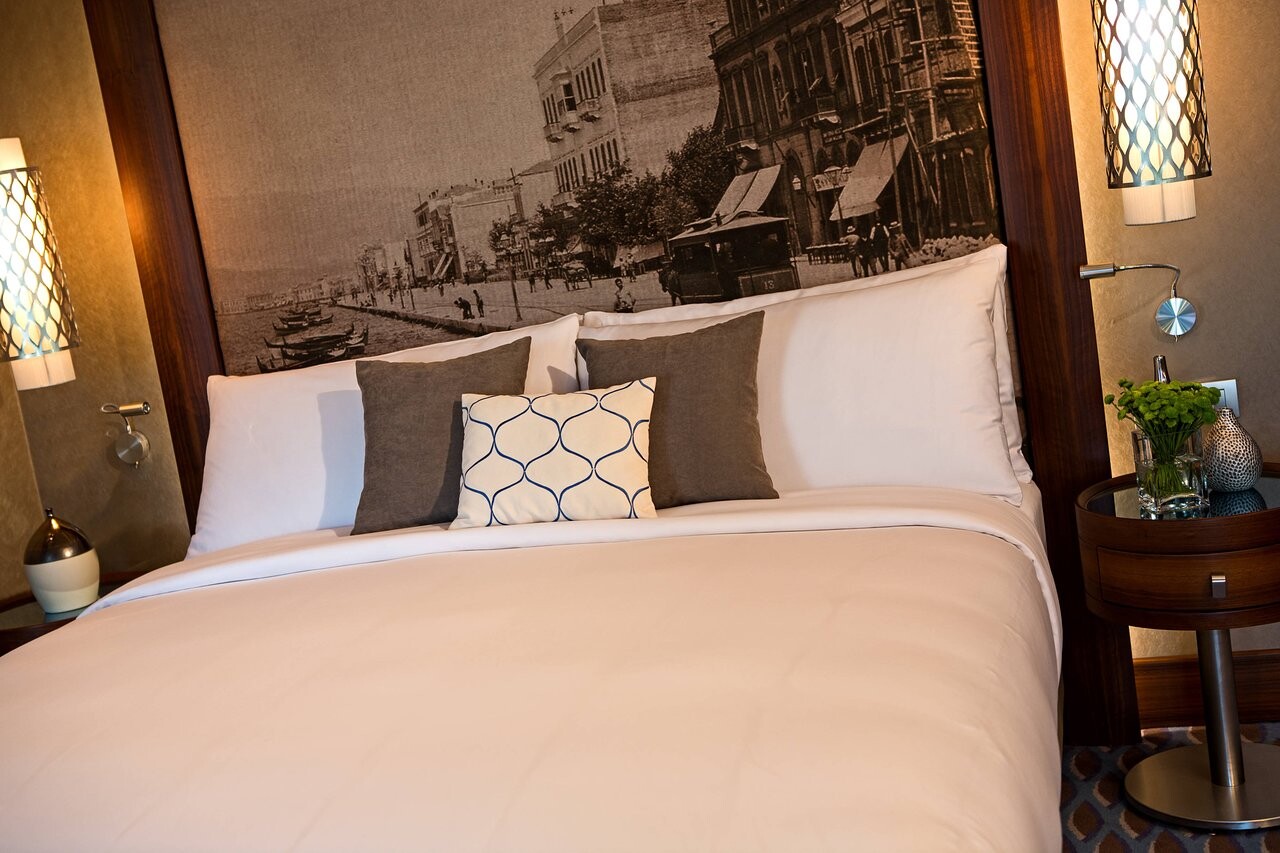 guest-room (1).jpg