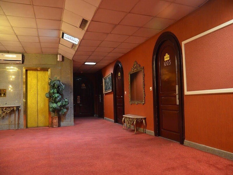 Borje Sefid Hotel Pasdaran (2).jpg