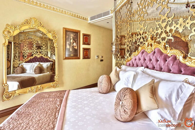 SUPERIOR ROOM WITH GOLDEN HORN2.jpg